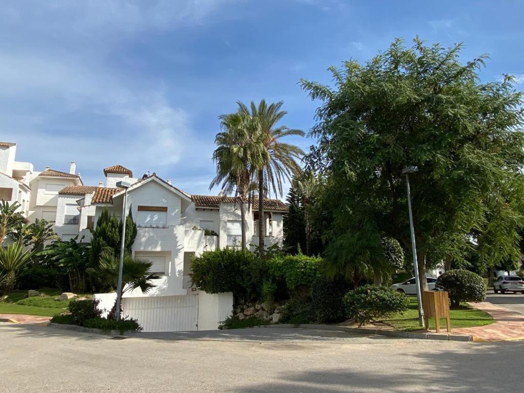 Apartamento En Playa Del Infante Rota Exteriör bild