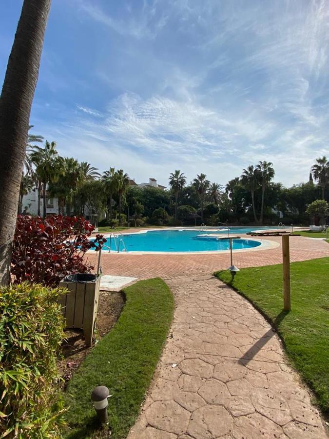 Apartamento En Playa Del Infante Rota Exteriör bild